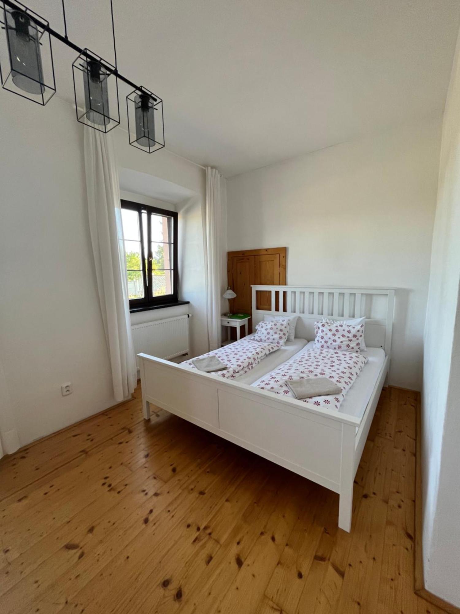 Hotel Dvur Nove Zamky Mladec Exterior foto